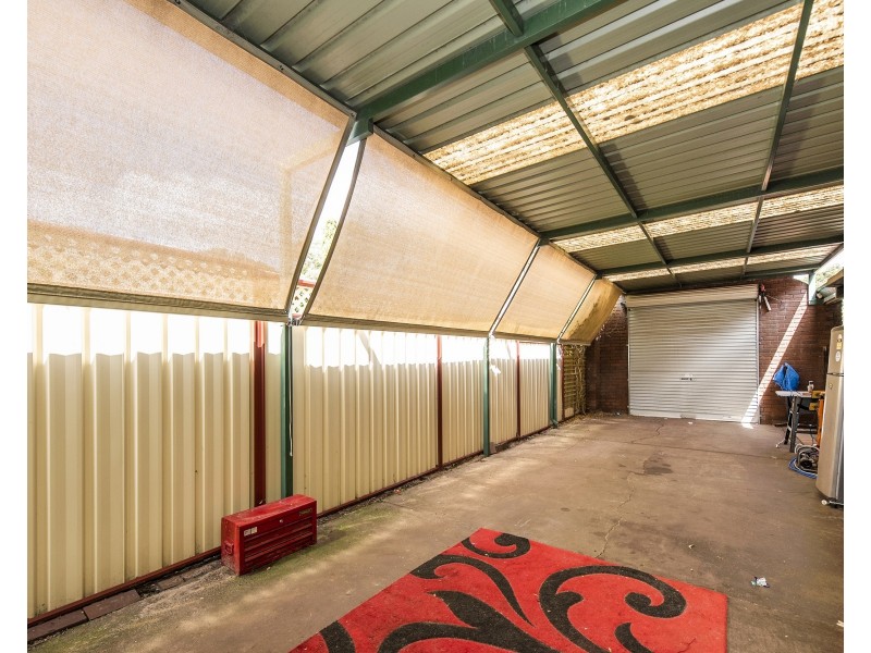 10 Meloway Drive, Maida Vale WA 6057