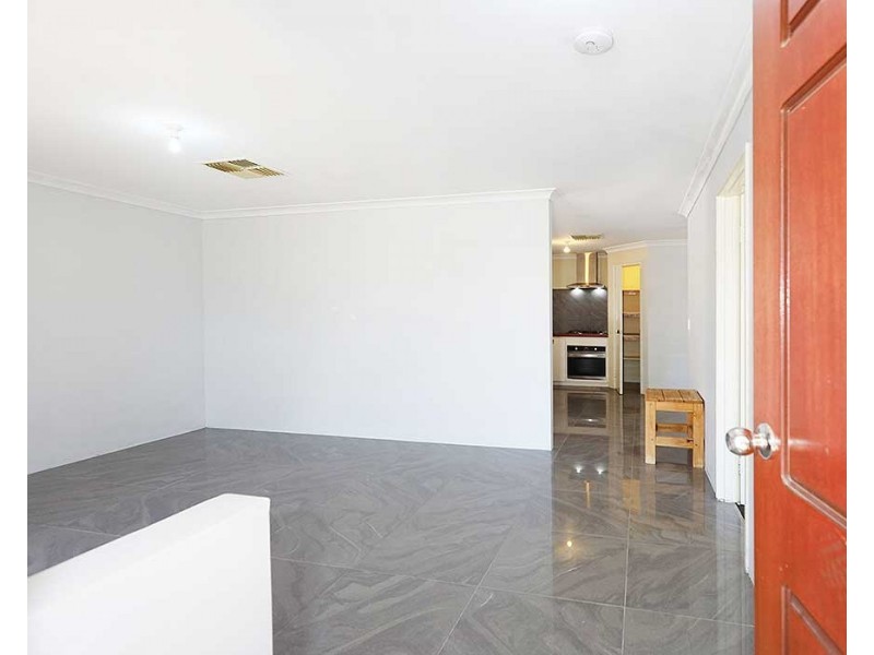 14 Lancaster Place, Maddington WA 6109