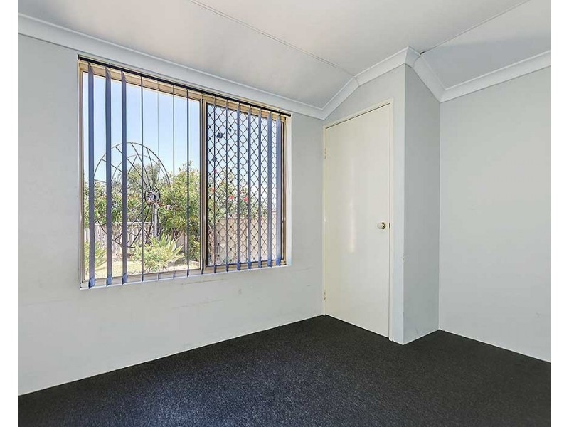 14 Lancaster Place, Maddington WA 6109