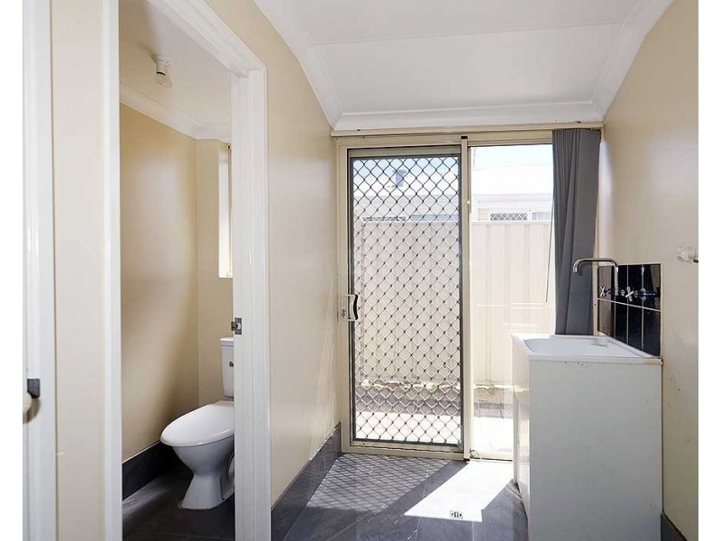 14 Lancaster Place, Maddington WA 6109