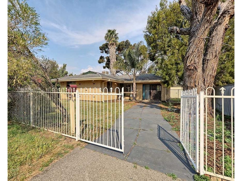 23 Mahonia Way, Forrestfield WA 6058