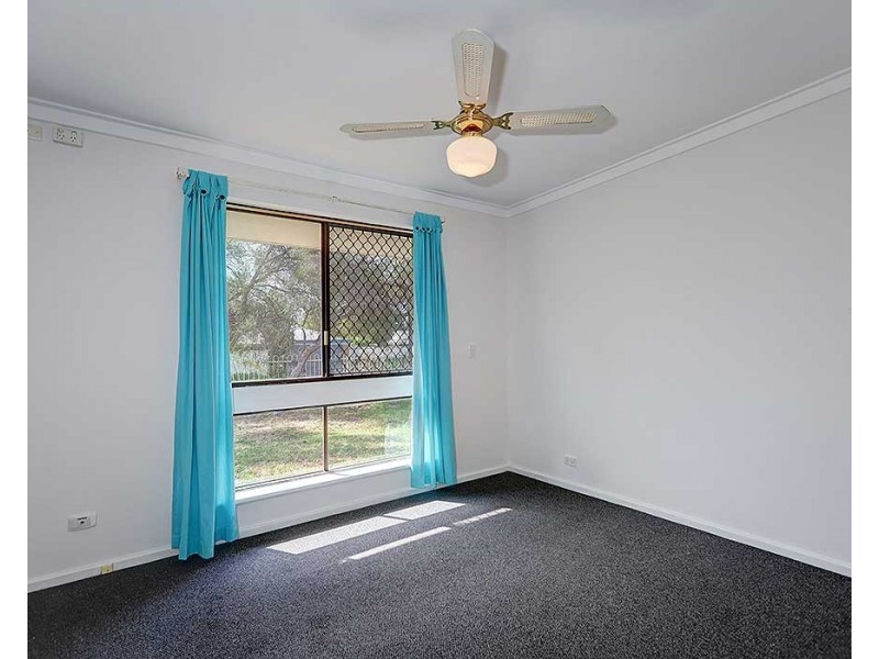 23 Mahonia Way, Forrestfield WA 6058