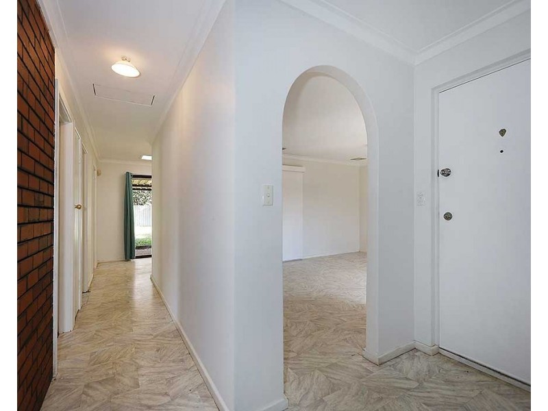 23 Mahonia Way, Forrestfield WA 6058