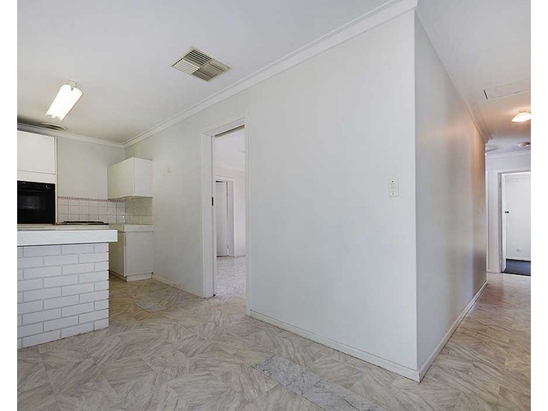 23 Mahonia Way, Forrestfield WA 6058