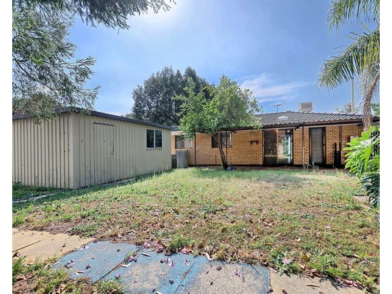 23 Mahonia Way, Forrestfield WA 6058