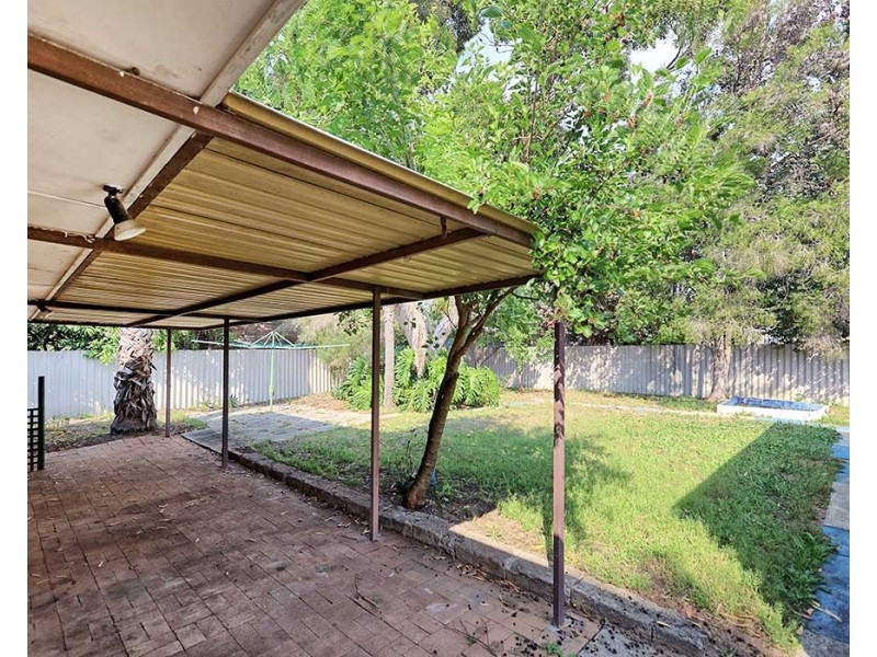 23 Mahonia Way, Forrestfield WA 6058