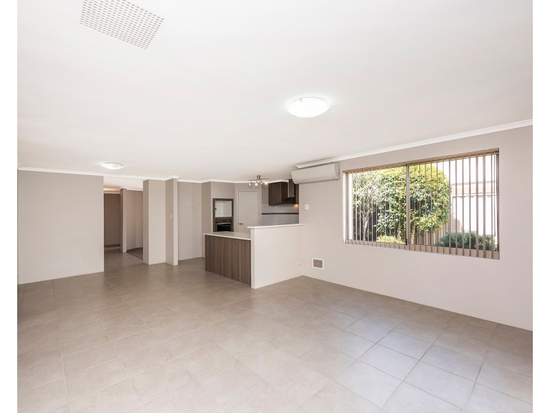 4/32 Edney Road, High Wycombe WA 6057