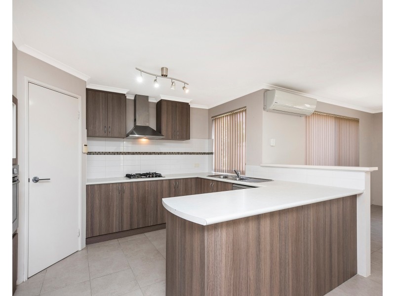 4/32 Edney Road, High Wycombe WA 6057