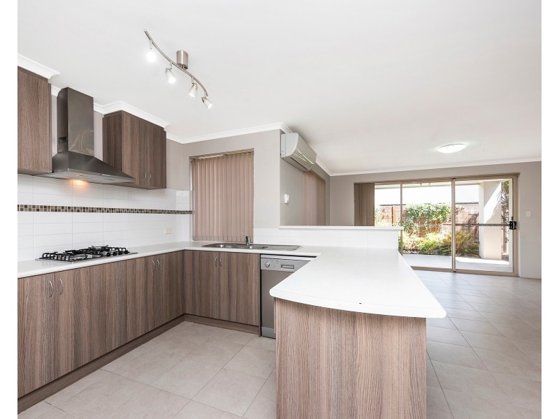 4/32 Edney Road, High Wycombe WA 6057