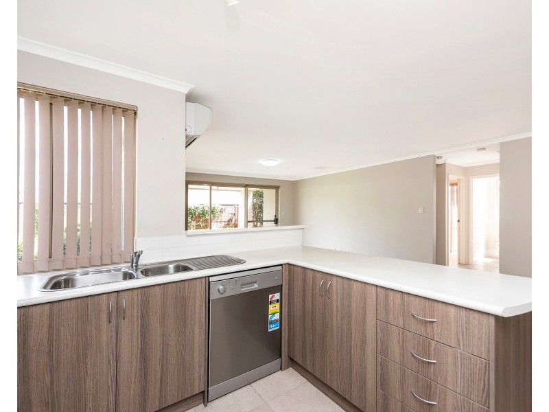 4/32 Edney Road, High Wycombe WA 6057