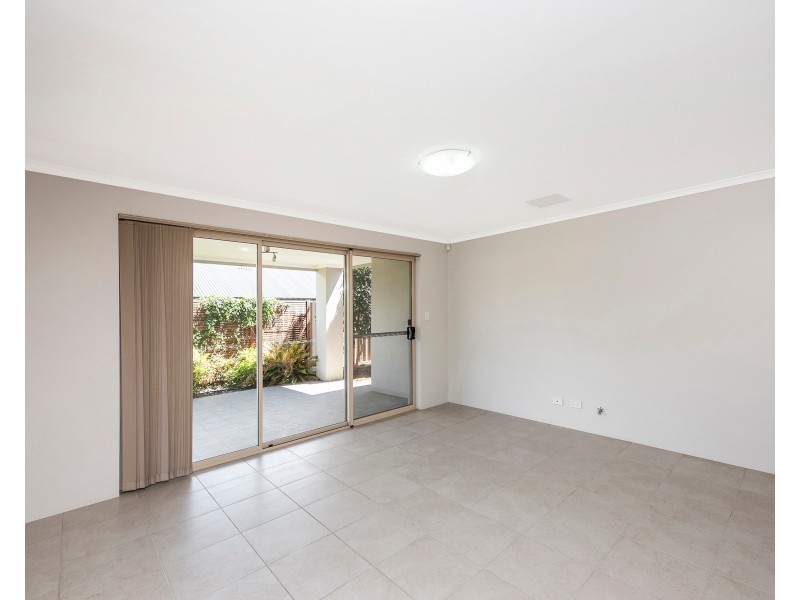 4/32 Edney Road, High Wycombe WA 6057