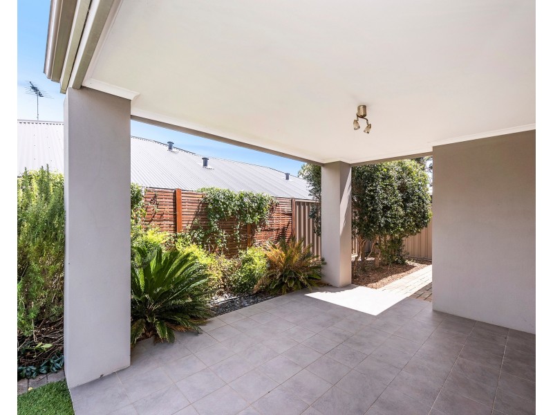 4/32 Edney Road, High Wycombe WA 6057