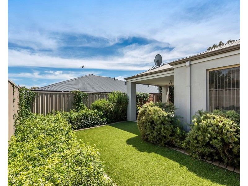 4/32 Edney Road, High Wycombe WA 6057