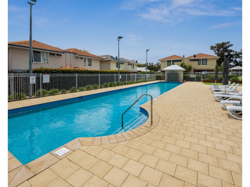 37/45 Elvire Street, Viveash WA 6056