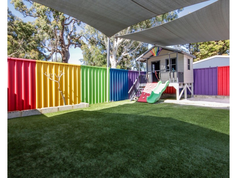 17 Petunia Street, Kalamunda WA 6076