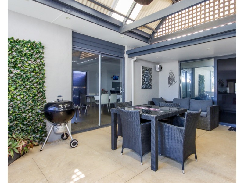 17 Petunia Street, Kalamunda WA 6076