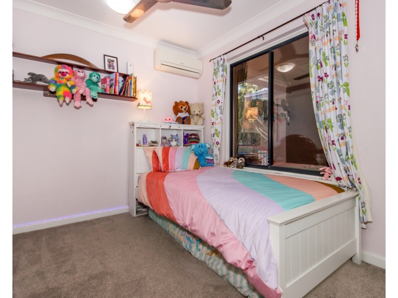 17 Petunia Street, Kalamunda WA 6076