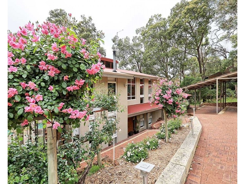 24 Coreen Way, Kalamunda WA 6076