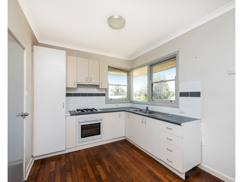 27 Clianthus Way, Koongamia WA 6056