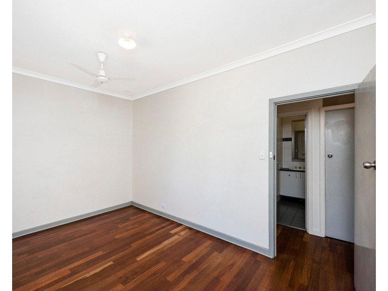 27 Clianthus Way, Koongamia WA 6056