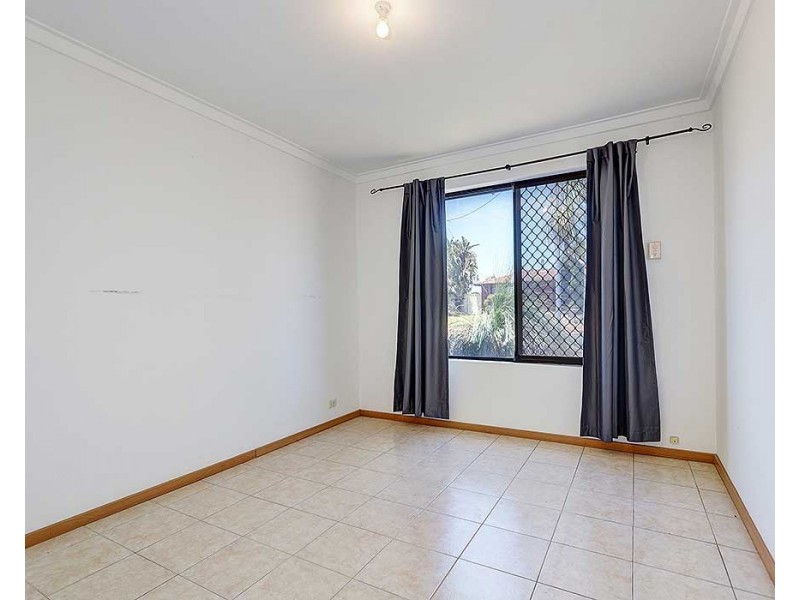 2 Cosson Way, High Wycombe WA 6057