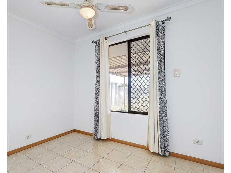 2 Cosson Way, High Wycombe WA 6057