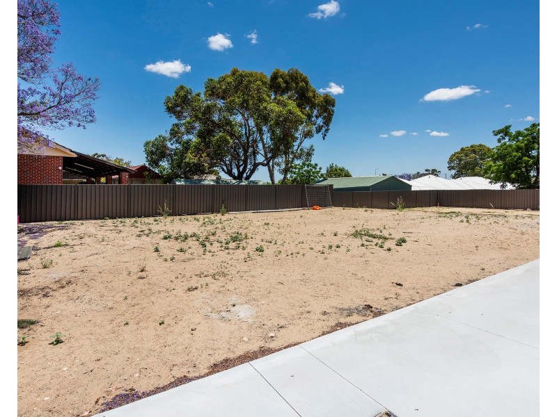 3B Richards Road, High Wycombe WA 6057