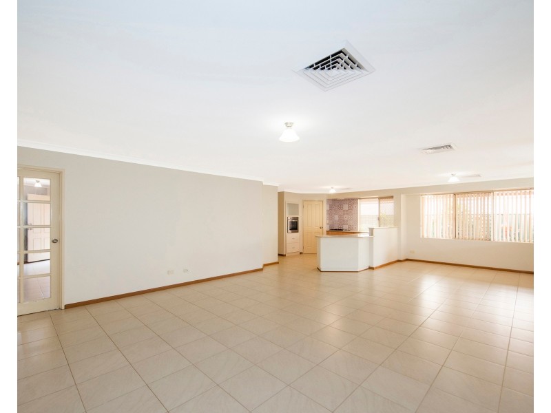 44 Thirlmere Way, High Wycombe WA 6057