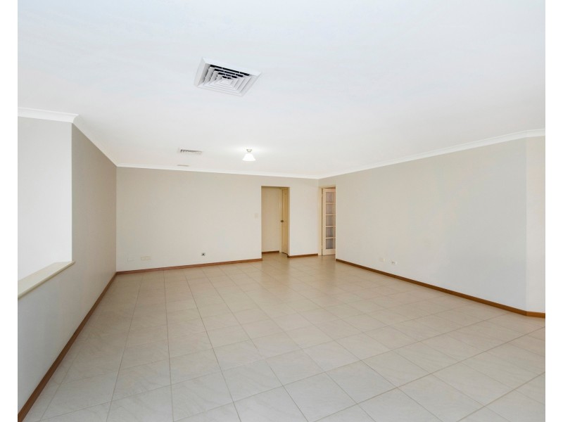 44 Thirlmere Way, High Wycombe WA 6057