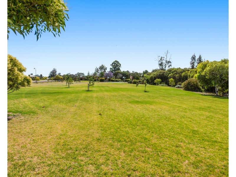 44 Thirlmere Way, High Wycombe WA 6057