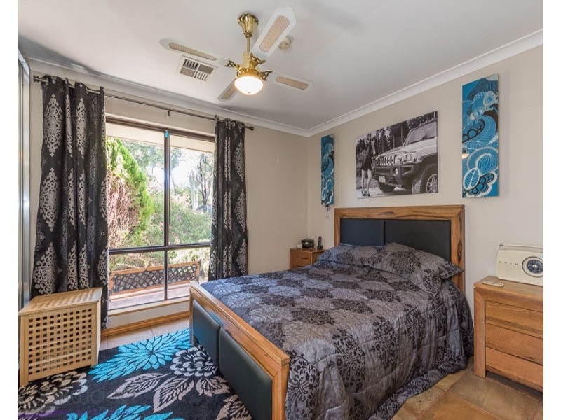 3 Gilfellon Road, Stoneville WA 6081