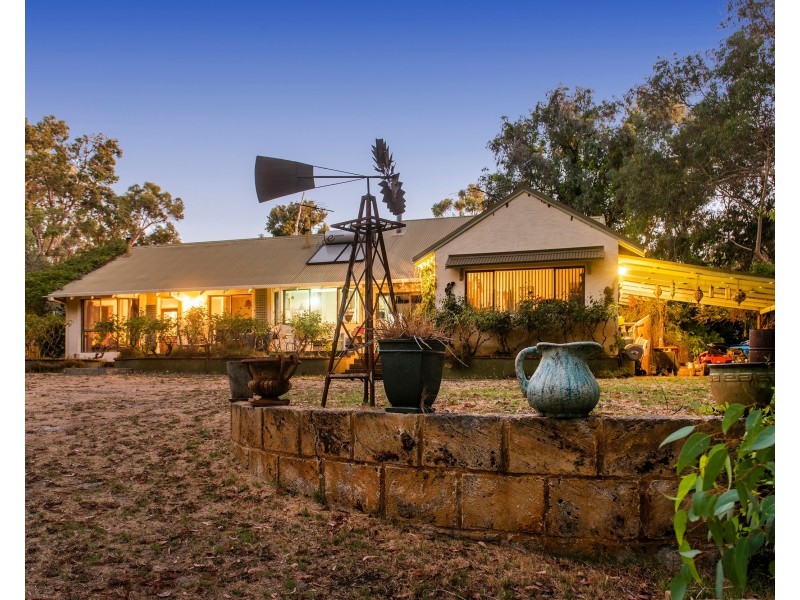 240 Iron Road, Parkerville WA 6081