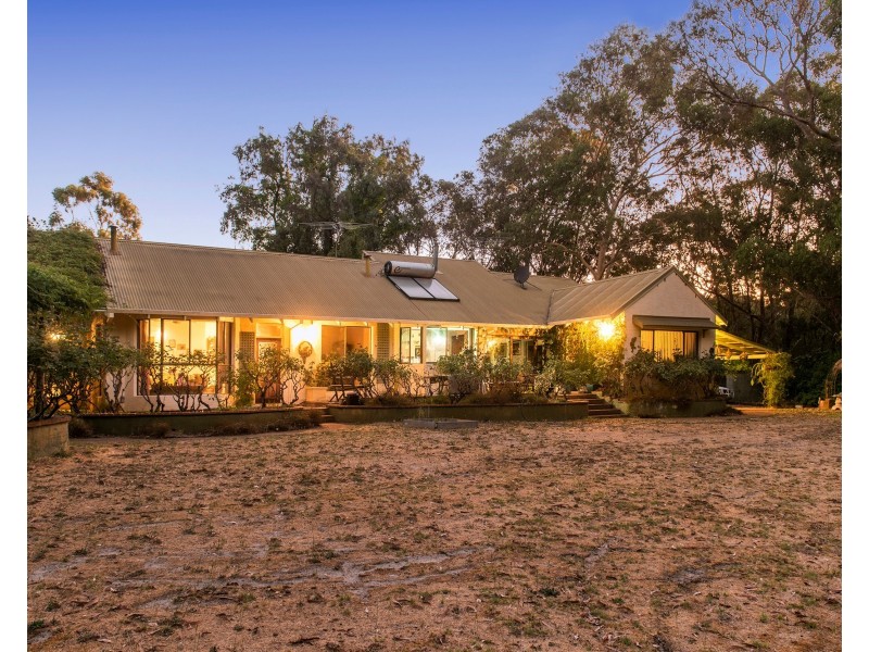 240 Iron Road, Parkerville WA 6081