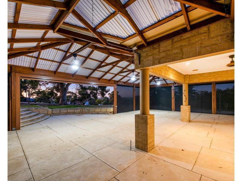 10b Simeon Close, Kalamunda WA 6076