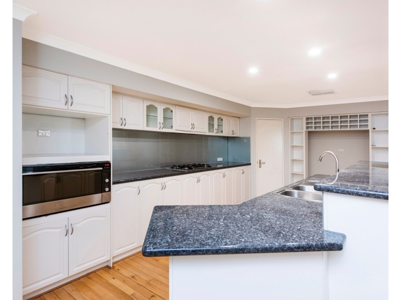 10b Simeon Close, Kalamunda WA 6076