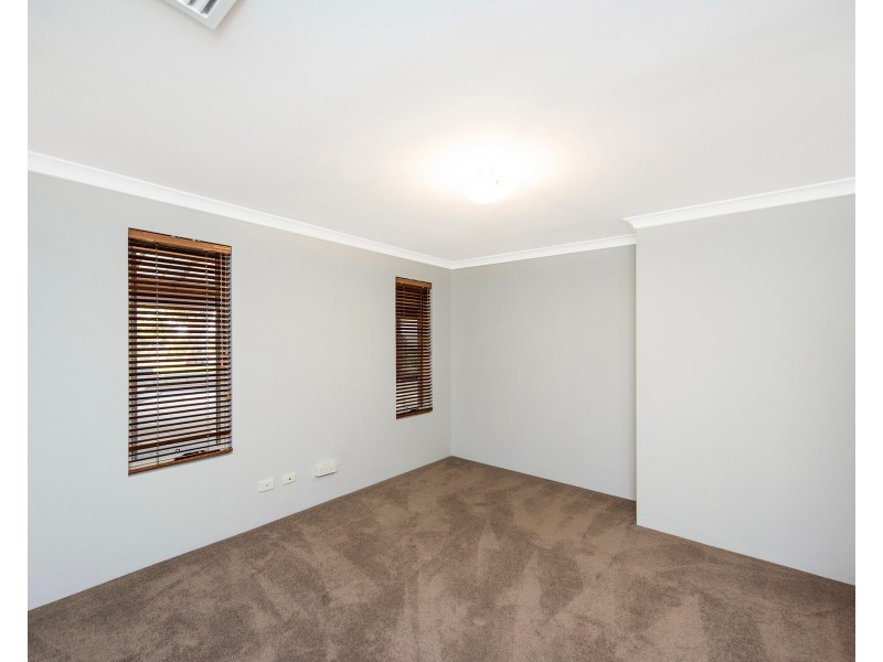 10b Simeon Close, Kalamunda WA 6076