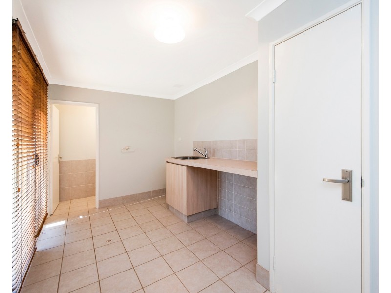 10b Simeon Close, Kalamunda WA 6076