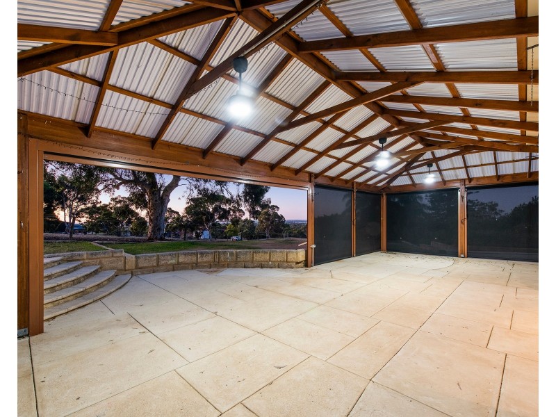 10b Simeon Close, Kalamunda WA 6076