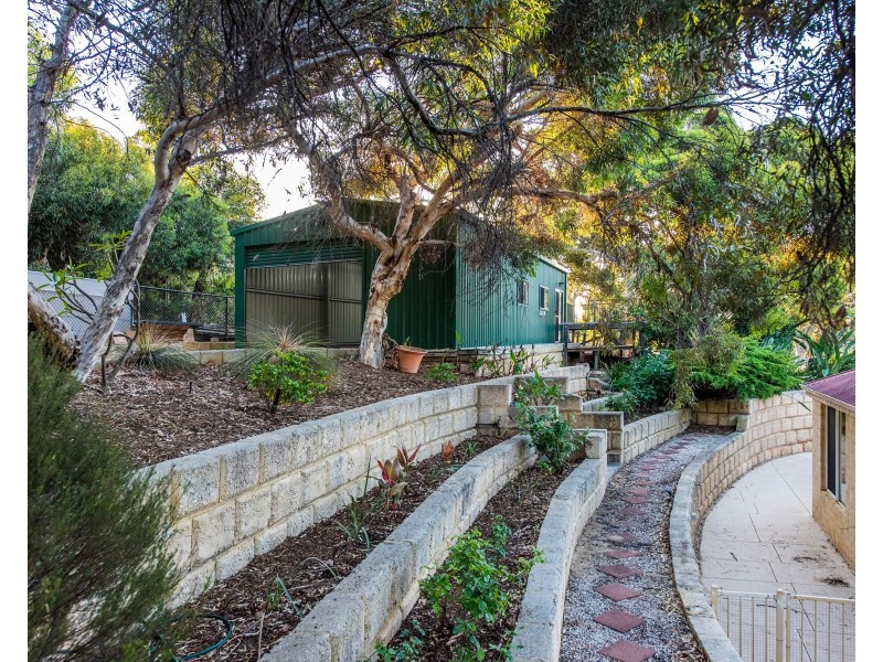 10b Simeon Close, Kalamunda WA 6076