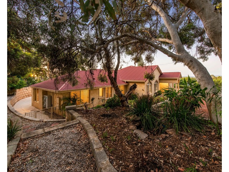 10b Simeon Close, Kalamunda WA 6076