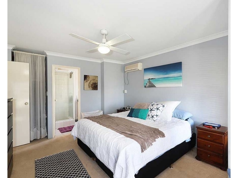 21 Peach Tree Way, Forrestfield WA 6058