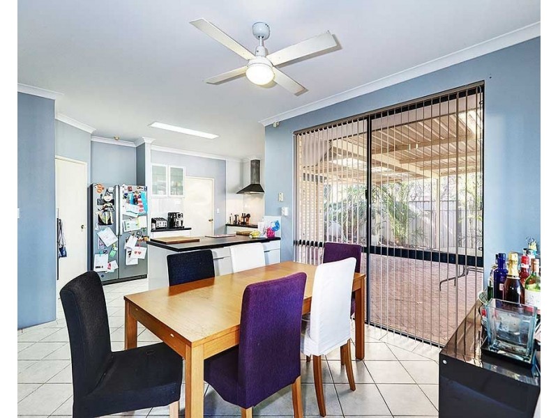 21 Peach Tree Way, Forrestfield WA 6058