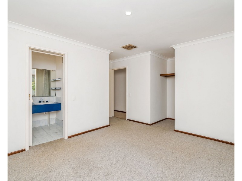 9 Macao Road, High Wycombe WA 6057