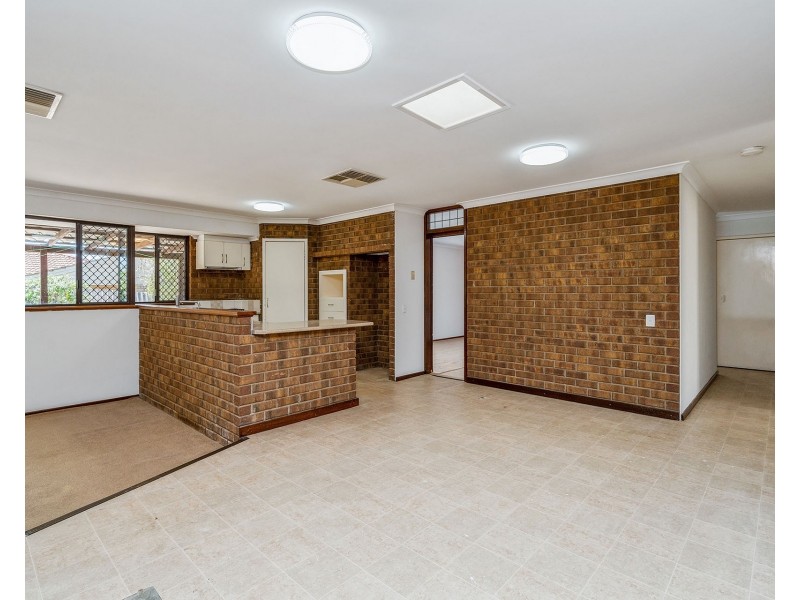 9 Macao Road, High Wycombe WA 6057
