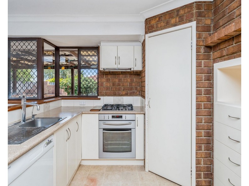 9 Macao Road, High Wycombe WA 6057