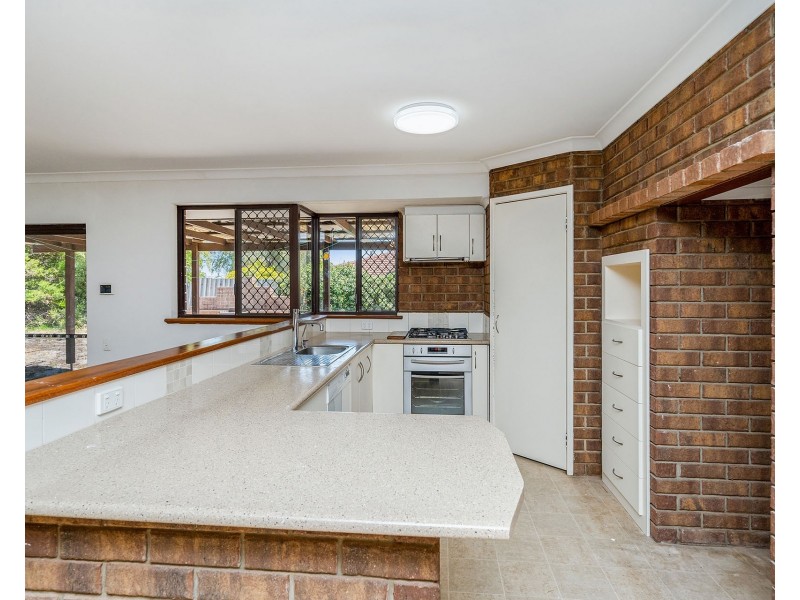 9 Macao Road, High Wycombe WA 6057