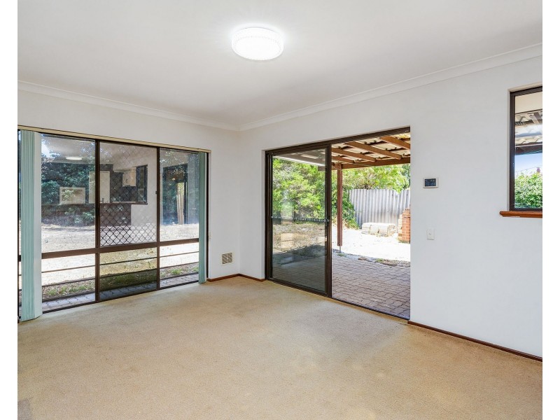 9 Macao Road, High Wycombe WA 6057
