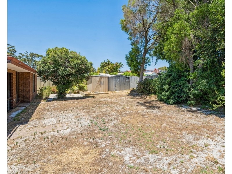9 Macao Road, High Wycombe WA 6057