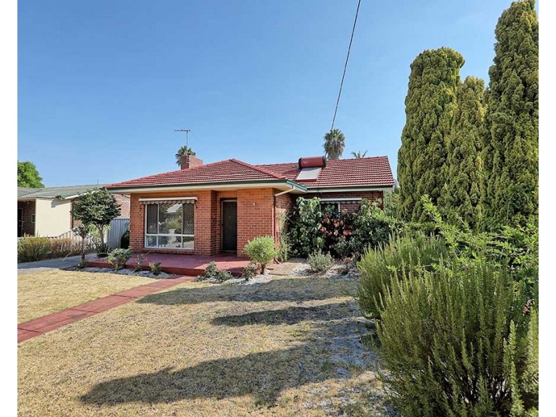 10 Finnan Street, Cloverdale WA 6105