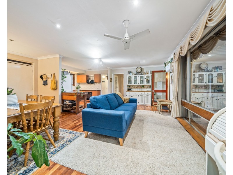 137 Gooseberry Hill Road, Gooseberry Hill WA 6076